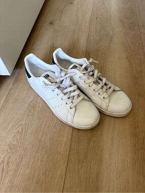 adidas White Leather Low-Top Sneakers with Navy Heel